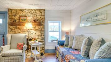 Rumah (2 Bedrooms) | Interior