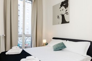 2 bedrooms, iron/ironing board, free WiFi, bed sheets - VivimiHome – Modern Flat Centrale/Bosco Verticale (Milan)