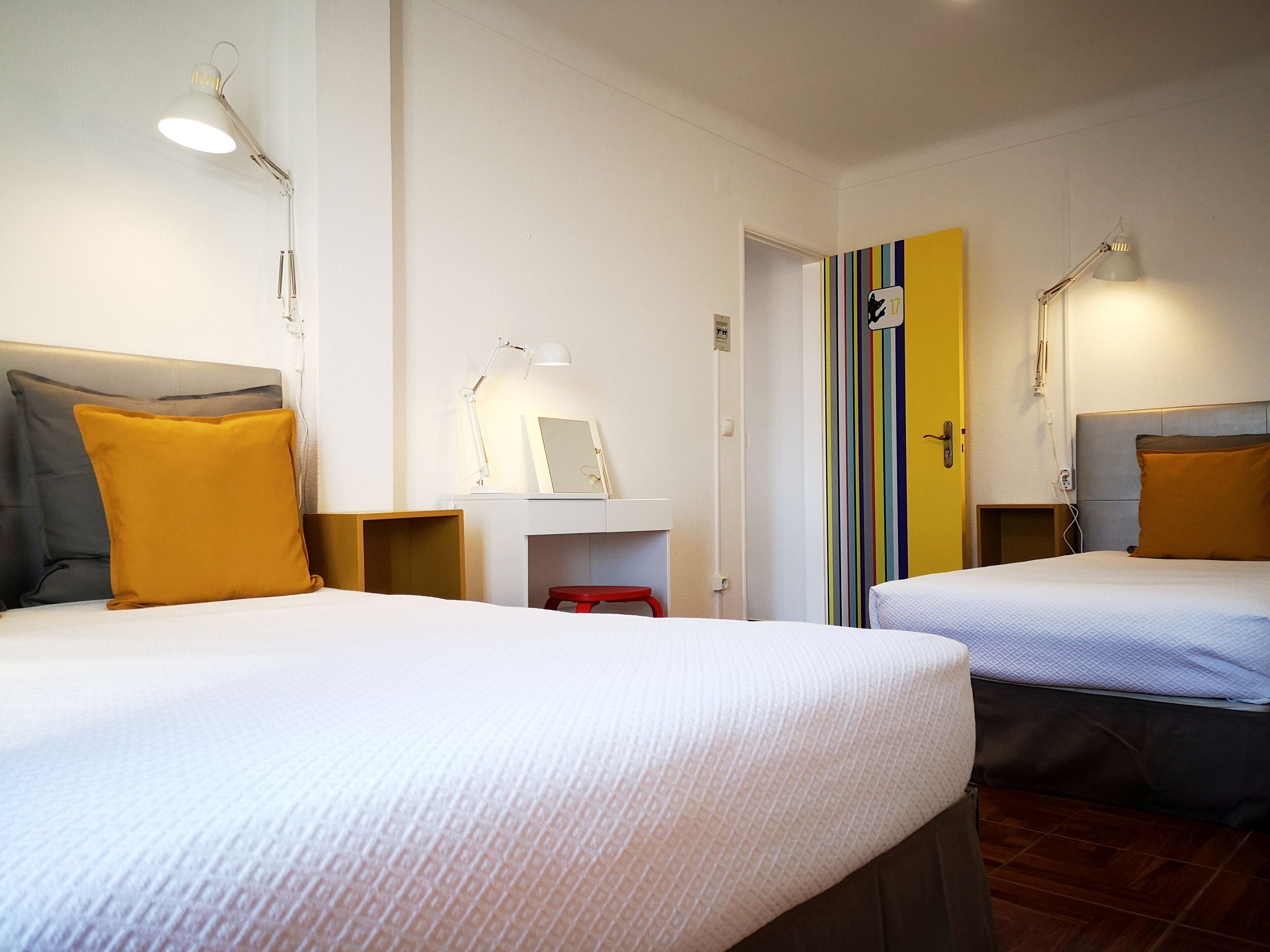 Dreibettzimmer, Balkon | Minibar, kostenloses WLAN