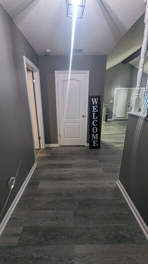 المنشأة من الداخل