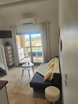 TV - Apartment 4/6p sea view Golfe St Tropez (Roquebrune-sur-Argens)