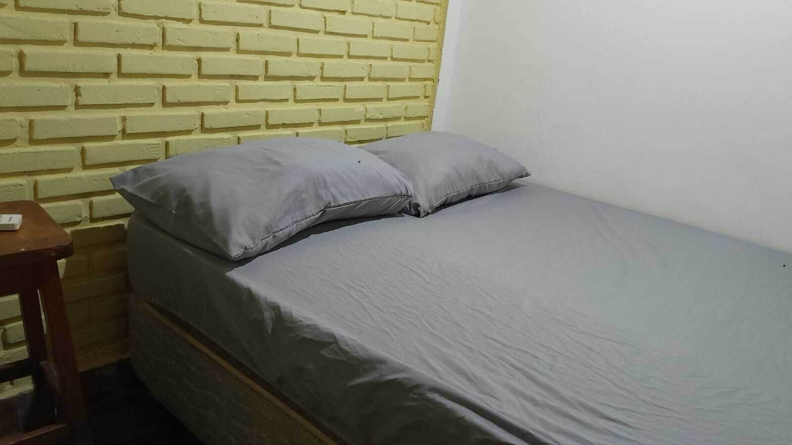 4 bedrooms, travel crib, free WiFi, bed sheets