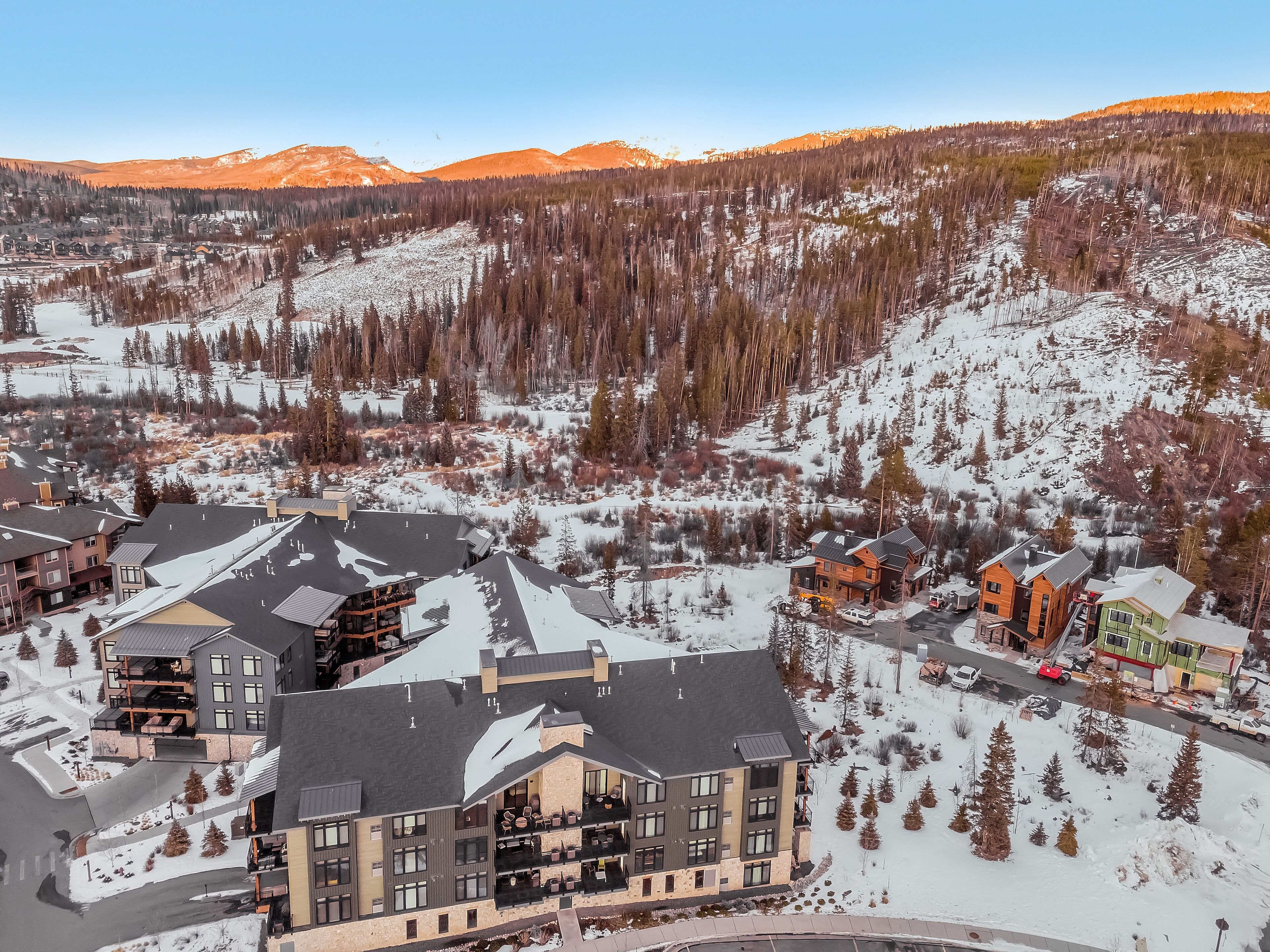 المنشأة من الخارج