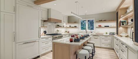 独立别墅, 4 间卧室 | 私人厨房 | 冰箱、烤箱、茶具/咖啡用具、烤面包机