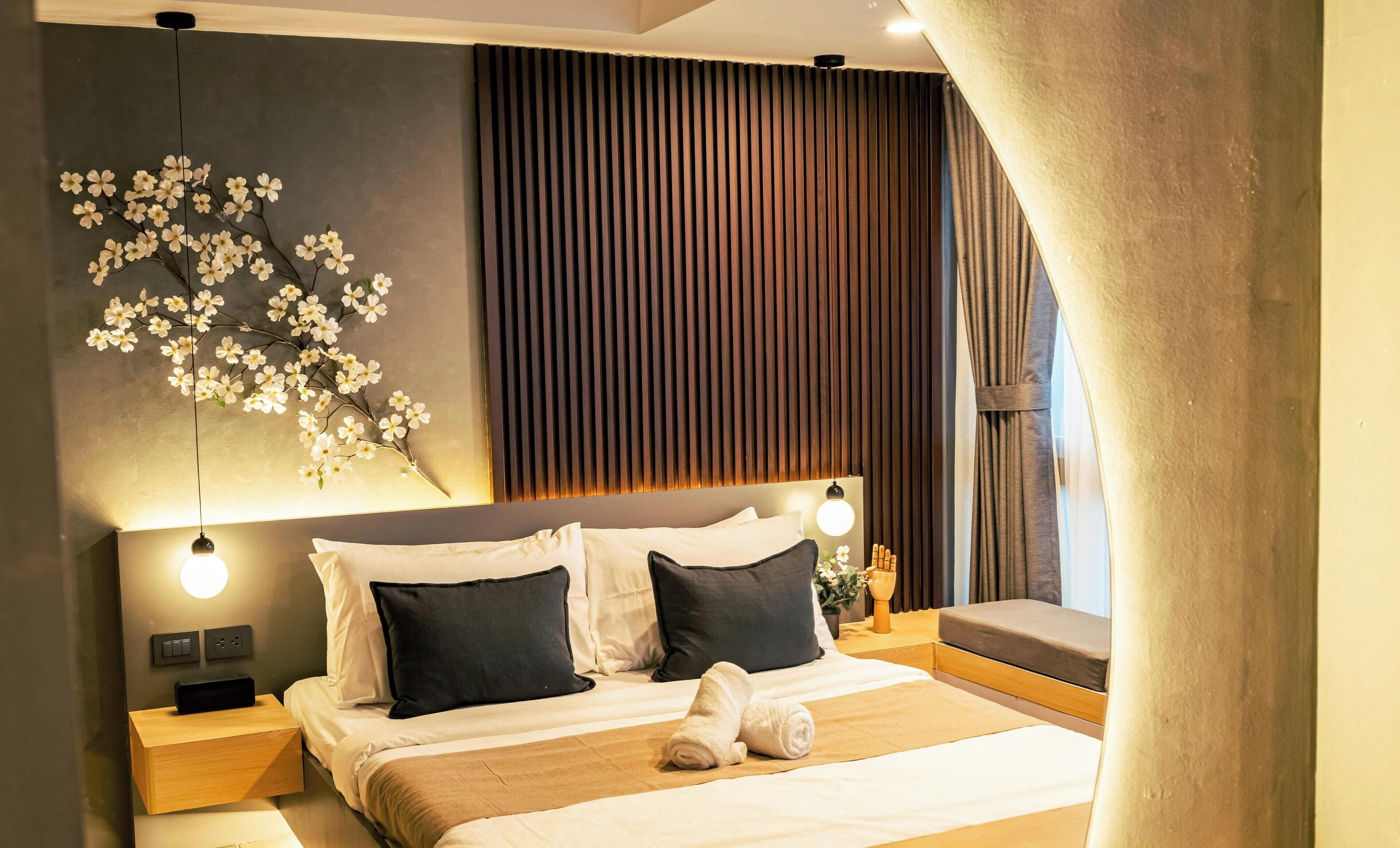 1 bedroom, iron/ironing board, bed sheets