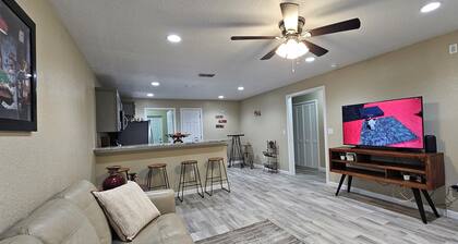 Stylish 2BR in Ocala Near WEC & FAST