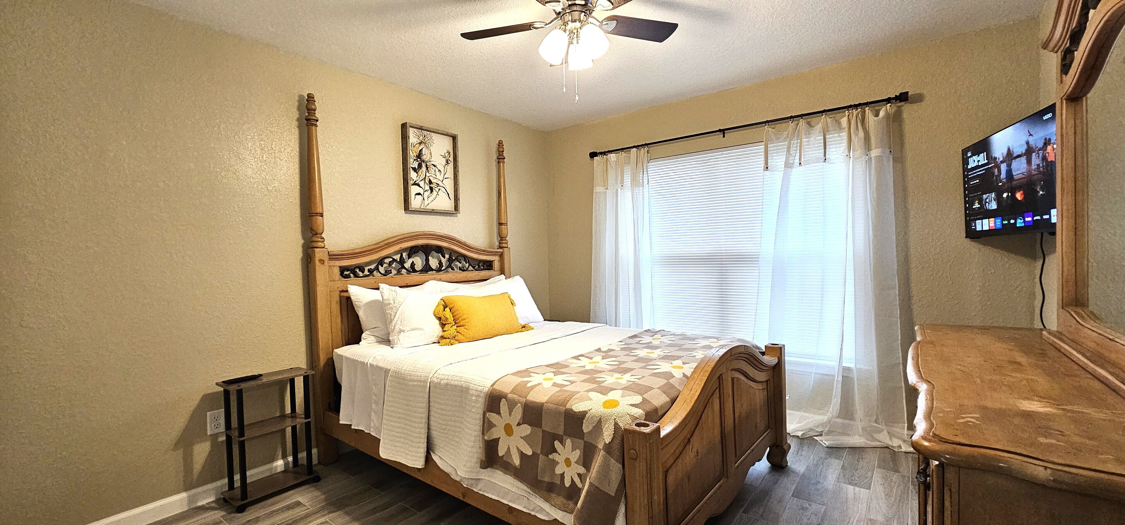 2 chambres, fer et planche à repasser, Wi-Fi, draps fournis