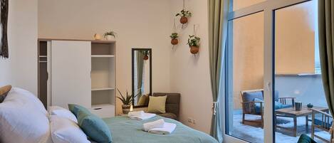 1 bedroom, iron/ironing board, WiFi, bed sheets