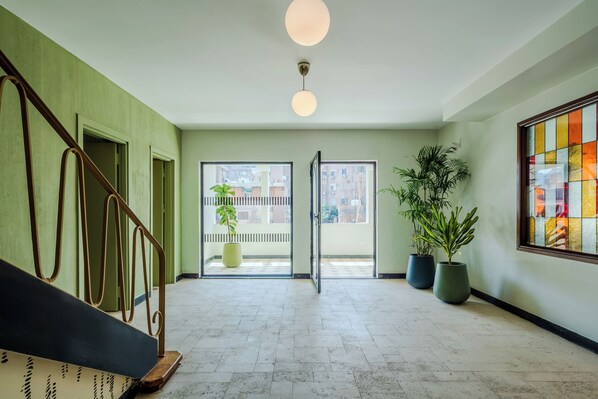 Exterior - Longchamps Hotel (Cairo)