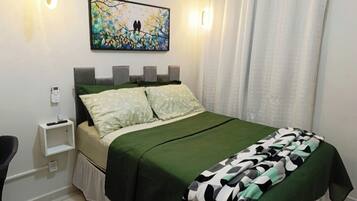 Desk, laptop workspace, iron/ironing board, free WiFi