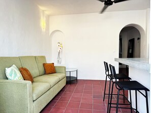 Smart TV - Cozy 1-bedroom apartment in enchanting Puerto Vallarta with AC (Puerto Vallarta)