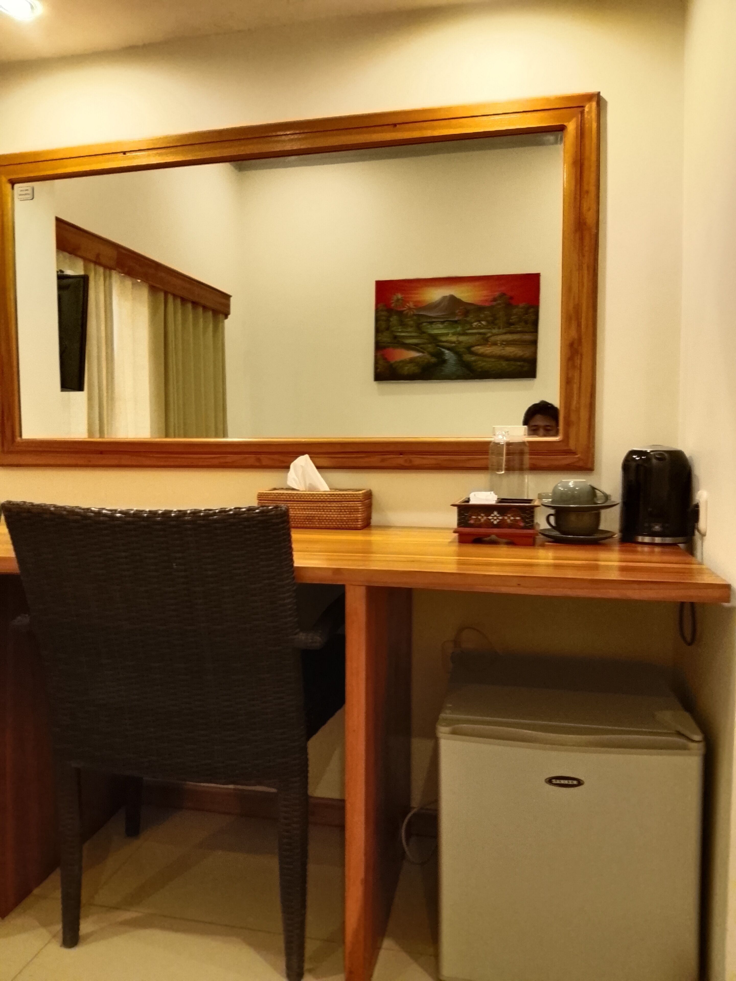 迷你吧、書桌、免費 Wi-Fi、床單