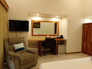 Minibar, desk, free WiFi, bed sheets