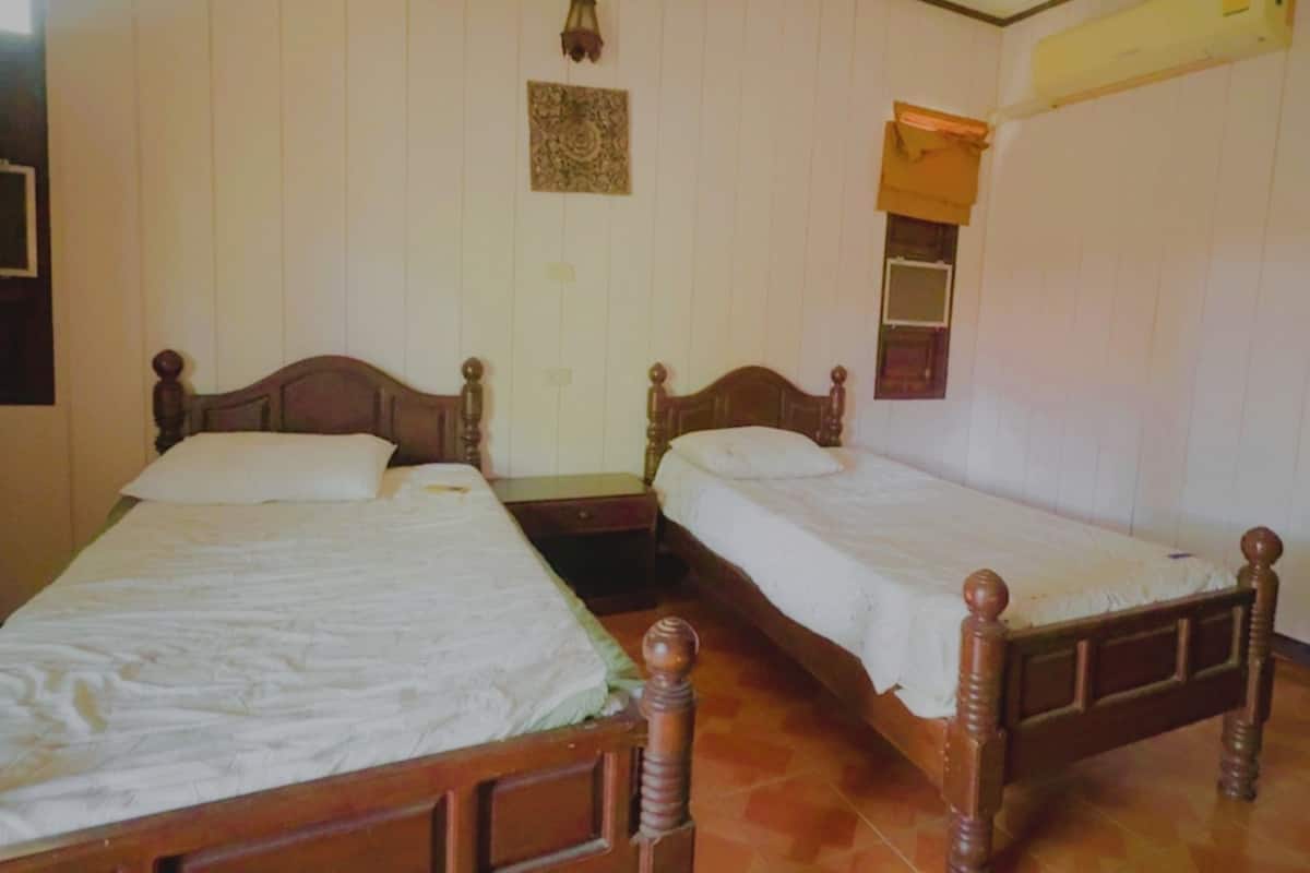 Phòng đôi hoặc 2 giường đơn Deluxe