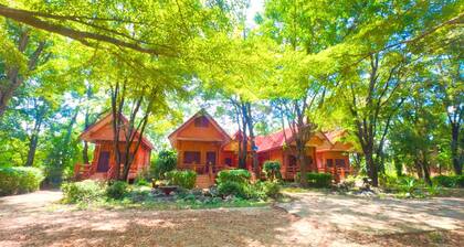 OYO 75597 The Tewsone Resort