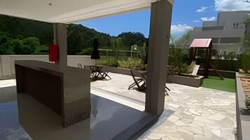 Apartamento básico | Terraço/pátio