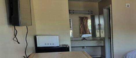 1 Schlafzimmer, Bügeleisen/Bügelbrett, kostenloses WLAN, Bettwäsche