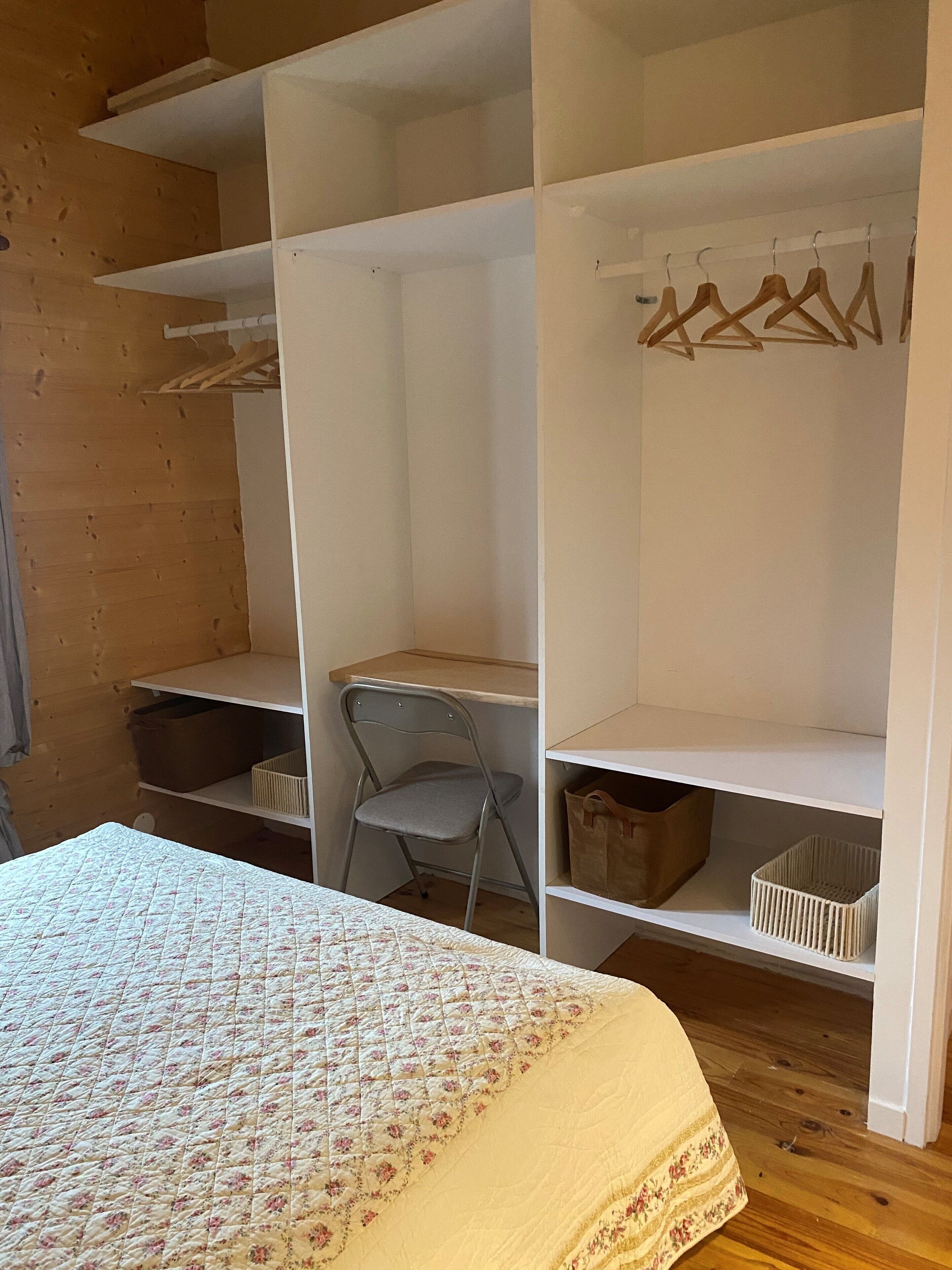 4 chambres, lit parapluie