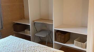 4 chambres, lit parapluie