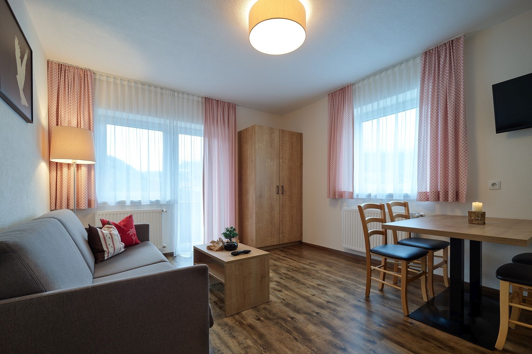 Grand Apartment, Multiple Beds, Balcony, Mountain View | Living area | 29-inch flat-screen TV with satellite channels