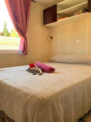 مكواة/لوح كي وواي فاي مجانًا