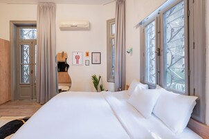 Estúdio, 1 cama King | Wi-Fi de cortesia, roupa de cama