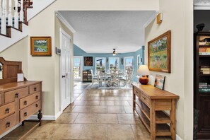 Interior - The Lodge on the St. John’s River 5 bdrm/3 bth home (Osteen)