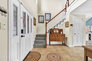 المنشأة من الداخل