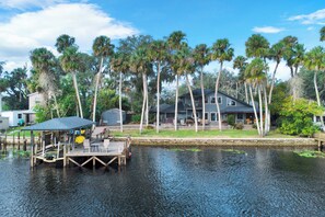 Exterior - The Lodge on the St. John’s River 5 bdrm/3 bth home (Osteen)