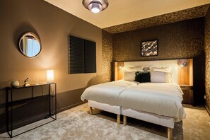 4 bedrooms, WiFi, bed sheets