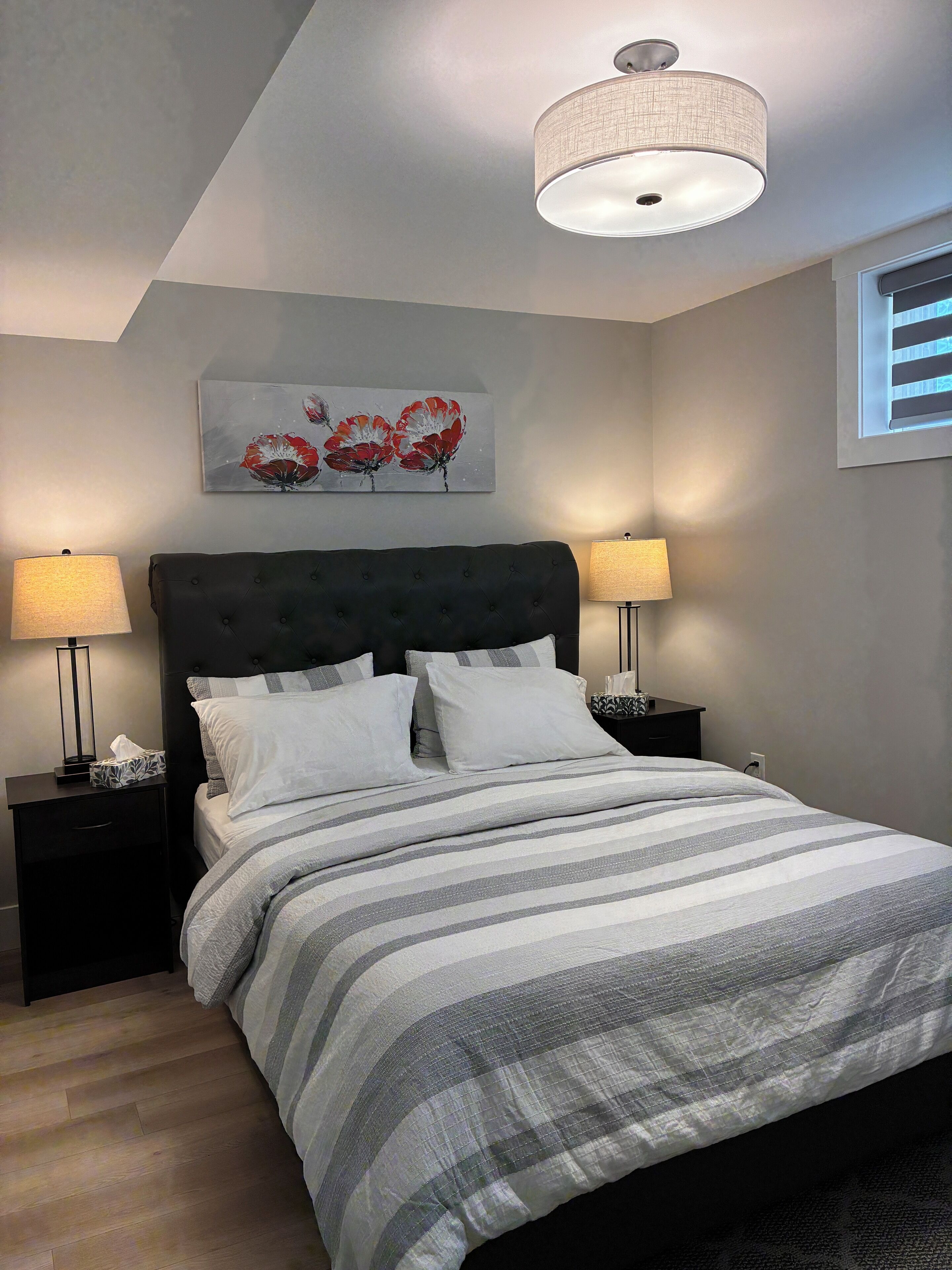 1 habitación, tabla de planchar con plancha, wifi y ropa de cama 