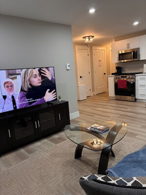 Interior - Cozy 1 bedroom apartment. 5 mins to Moncton airport (Dieppe)
