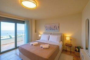 Silitysrauta/-lauta, ilmainen Wi-Fi, vuodevaatteet