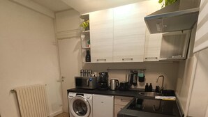 Luokittelematon kuva, 2 kautta 21, painike