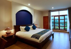 ห้องพาโนรามิกดับเบิลหรือทวิน, ปลอดบุหรี่, วิวทะเลสาบ | วิวภูเขา