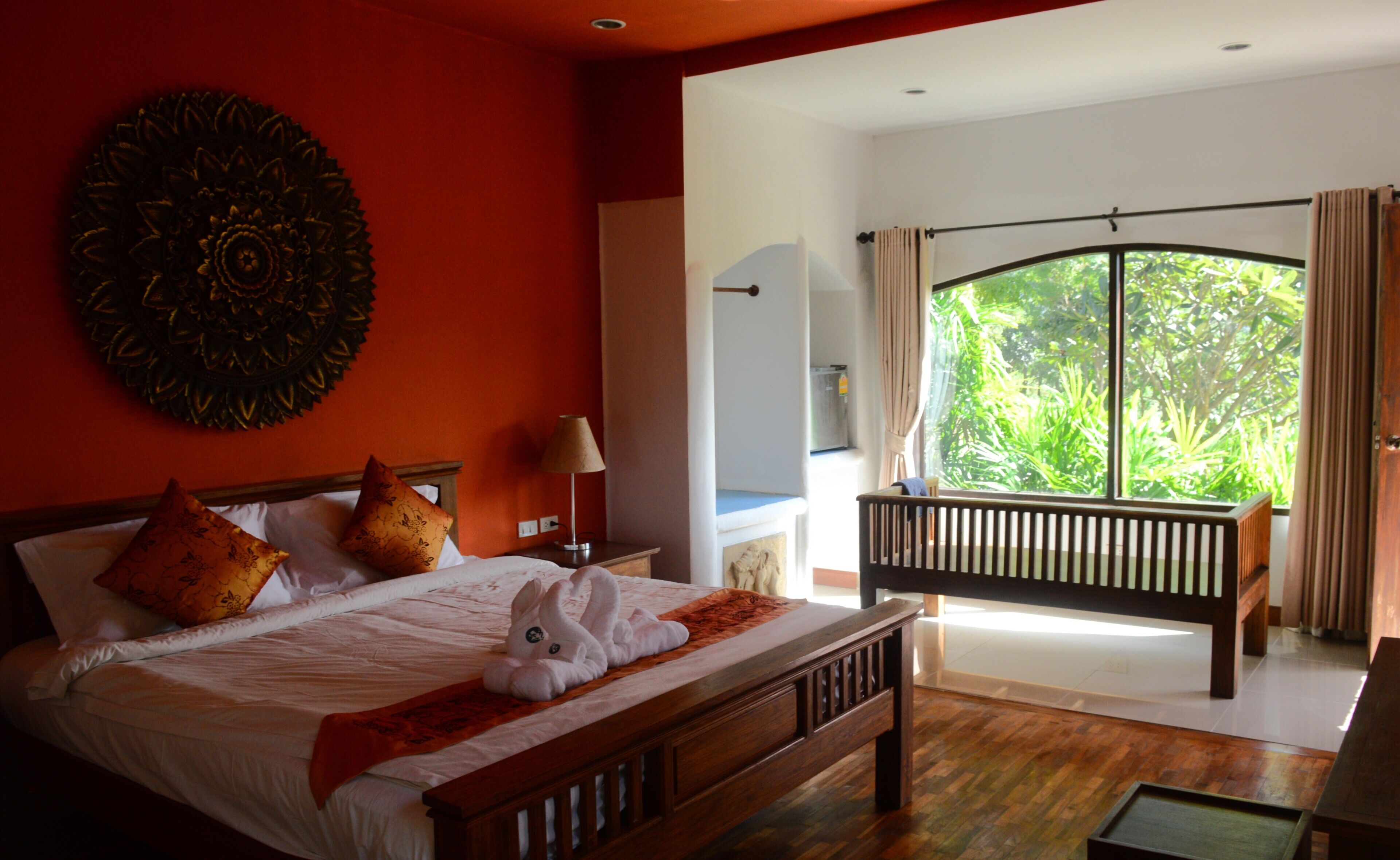 Deluxe Double or Twin Room, Non Smoking, Garden View | Desk, laptop workspace, free WiFi