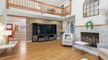 Een televisie en een kantoor