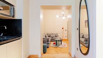 Deluxe-Apartment, 1 Schlafzimmer | Wohnbereich