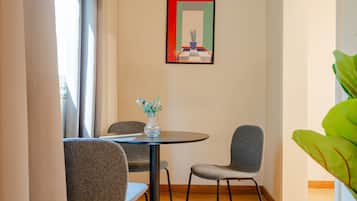 Apartment, 2 Schlafzimmer | Kostenloses WLAN, Bettwäsche