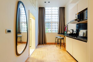 Deluxe Apartment, 1 Bedroom | Private kitchen - Brassbell Zamalek High ceiling studios (Cairo)