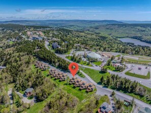 Aerial view - Snowshoe - 5 Bedroom, 3 Bath, Short Walk to Slopes, Across from the Village! (Snowshoe)