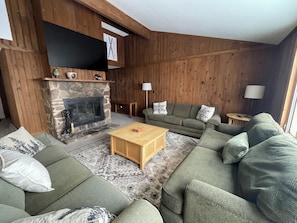 TV connectée, cheminée