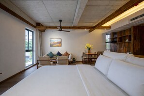 Minibar, desk, laptop workspace, free WiFi - Nexus House Retreat Xuan Thuy (Thu Duc)