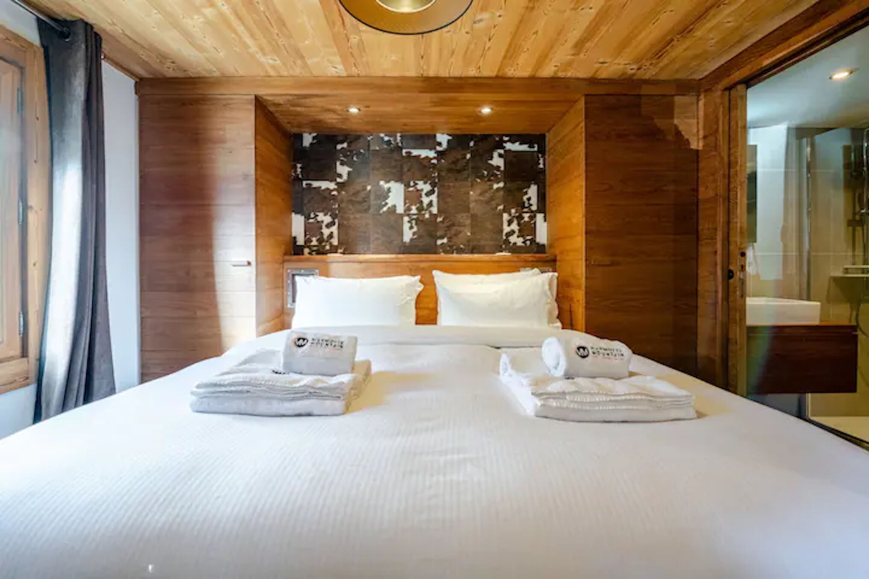 4 soverom, strykejern/-brett, wi-fi og sengetøy