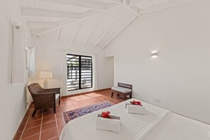 4 makuuhuonetta, tallelokero huoneessa, silitysrauta/-lauta, Wi-Fi