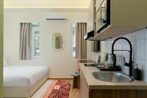 شقة إستديو عادية - منظر للمدينة | مطبخ خاص