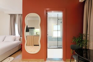 小型套房 | 免费 WiFi