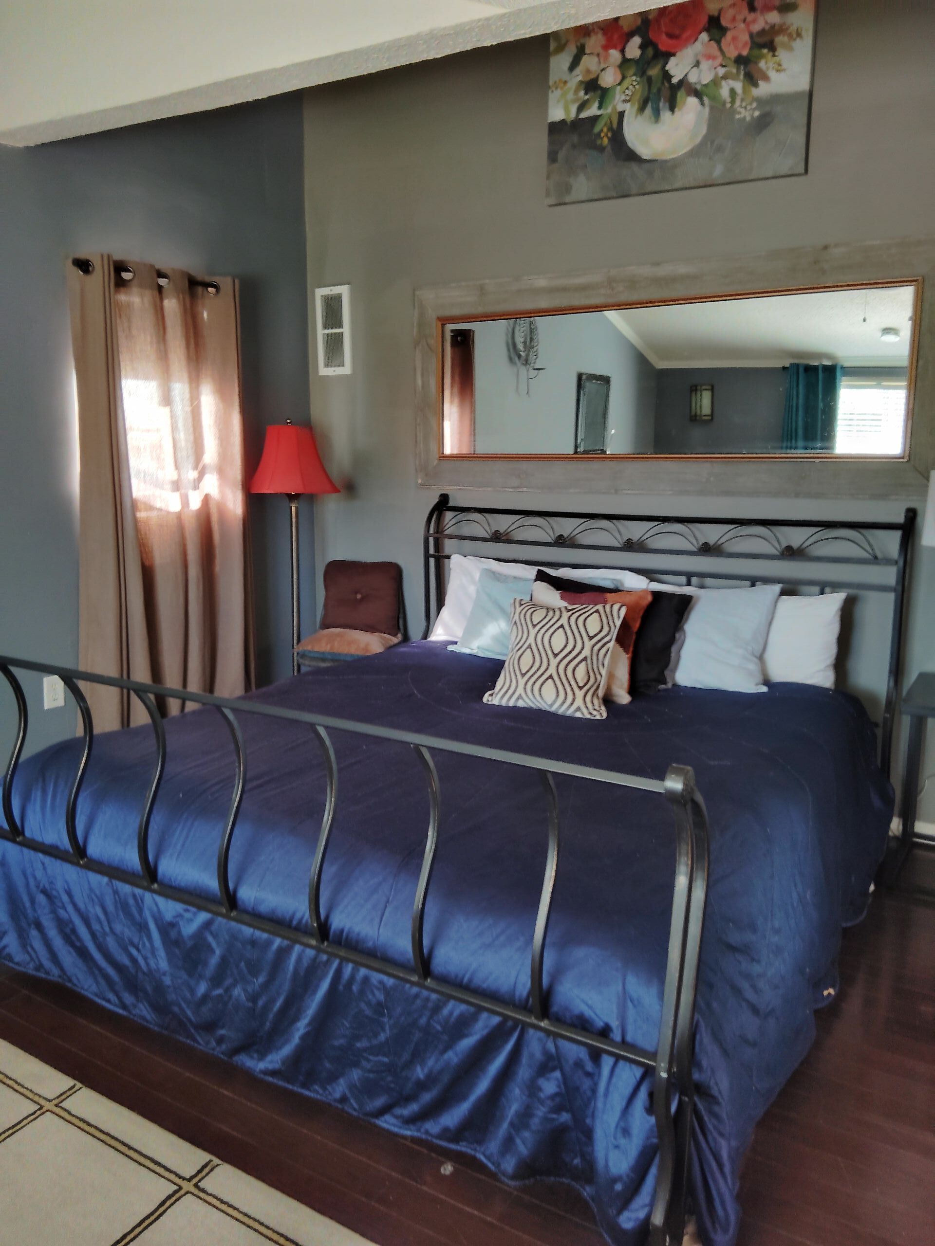 3 bedrooms, WiFi, bed sheets