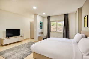 Standard Studio, Courtyard View | Free WiFi, bed sheets - Brassbell New Cairo (New Cairo)