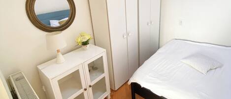 1 多间卧室、熨斗/熨衣板、WiFi、床单